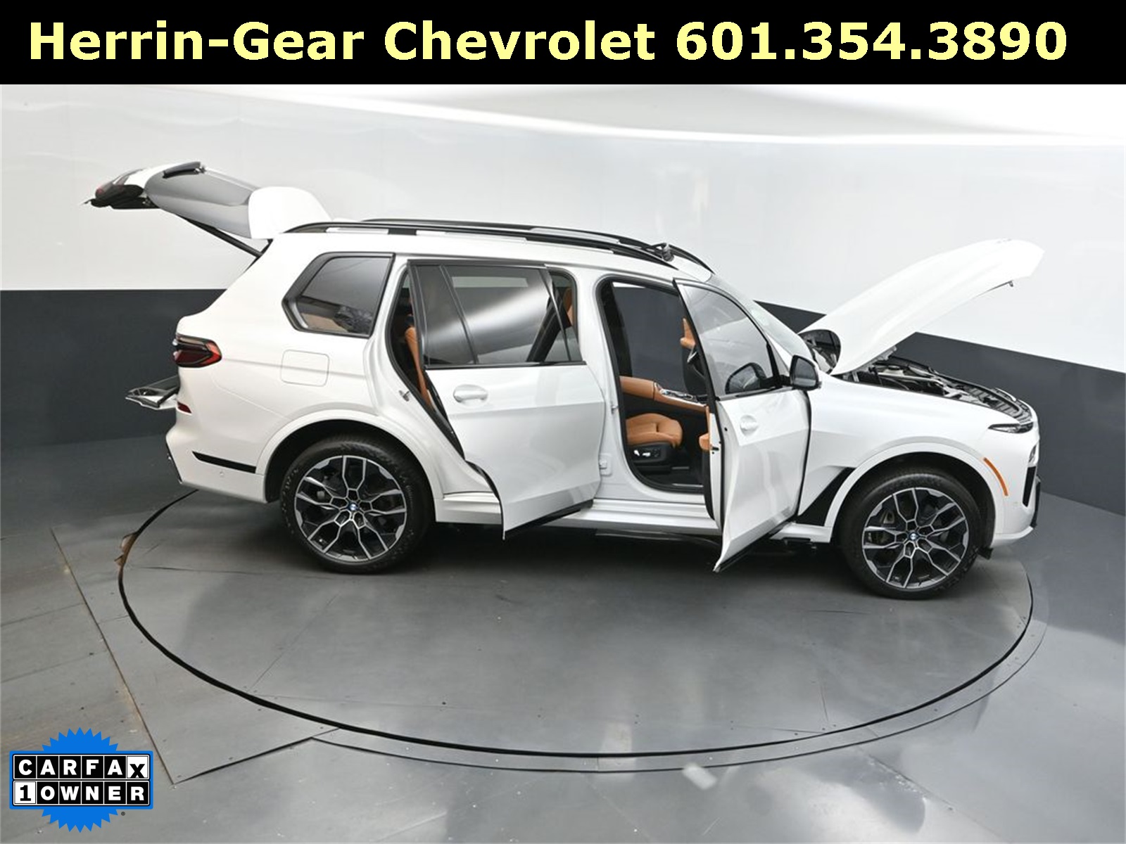 2024 White Metallic BMW X7 xDrive40i AWD SUV