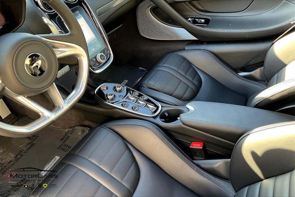 2025 McLaren GTS RWD Coupe