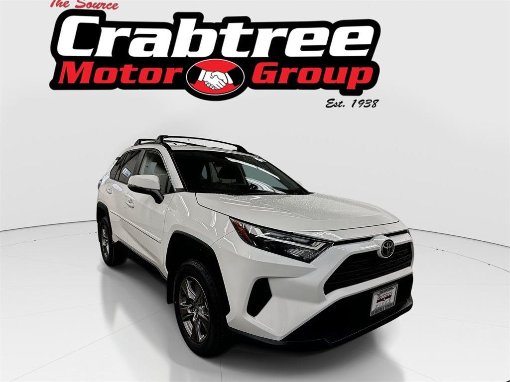 2025 Toyota RAV4 XLE's photo