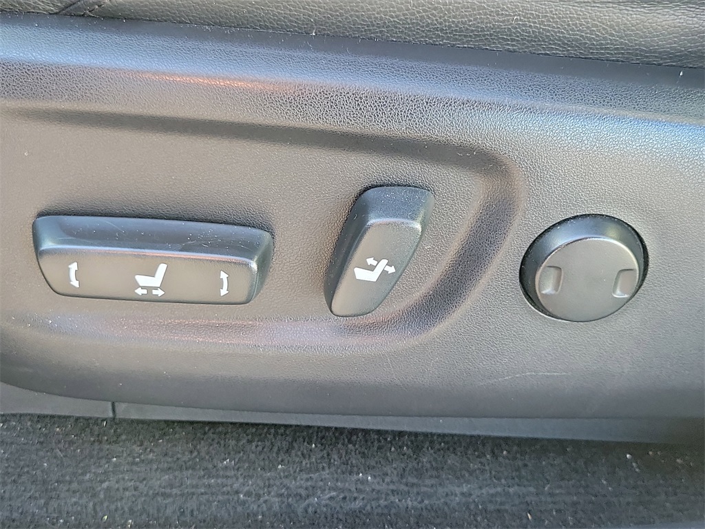 used 2013 Toyota 4Runner car, priced at $15,998