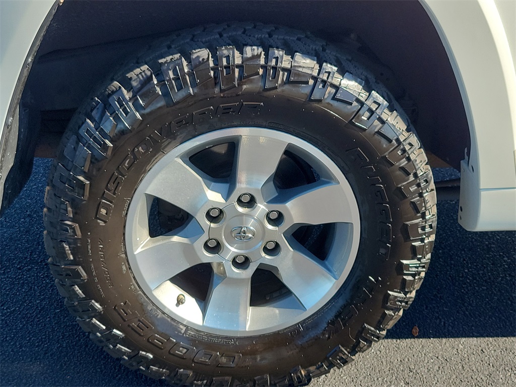 used 2013 Toyota 4Runner car, priced at $15,998