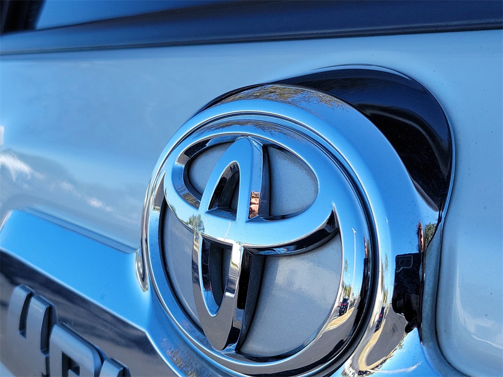 used 2013 Toyota 4Runner car, priced at $15,998