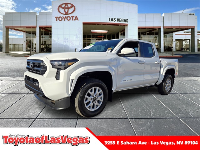 2024 Toyota Tacoma SR5's photo