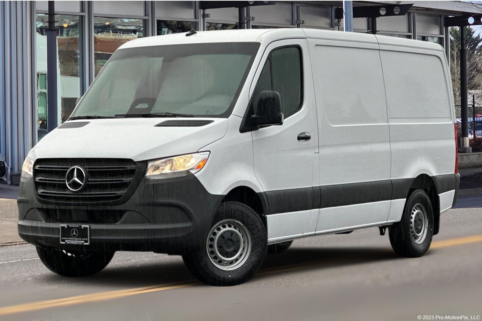 2025 Mercedes-Benz Sprinter Cargo Van Base's photo