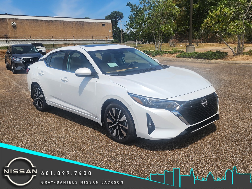 2025 Nissan Sentra SV's photo