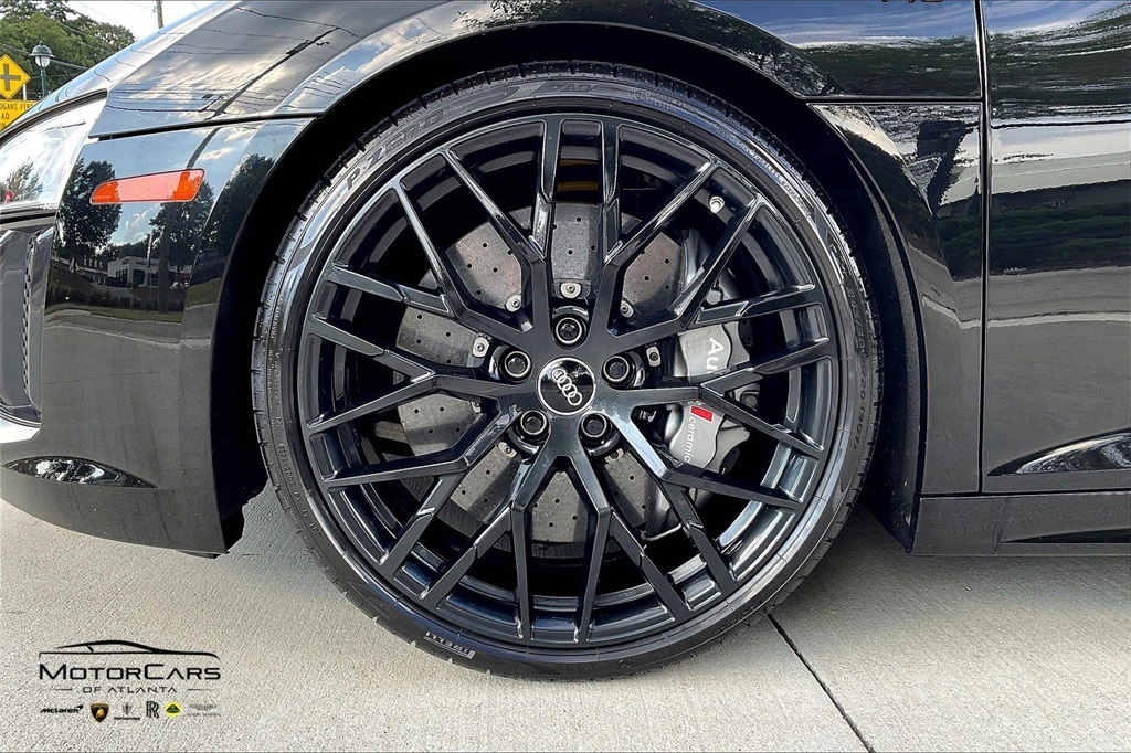 2018 Black Metallic Audi R8 Coupe 5.2 Plus quattro AWD Coupe
