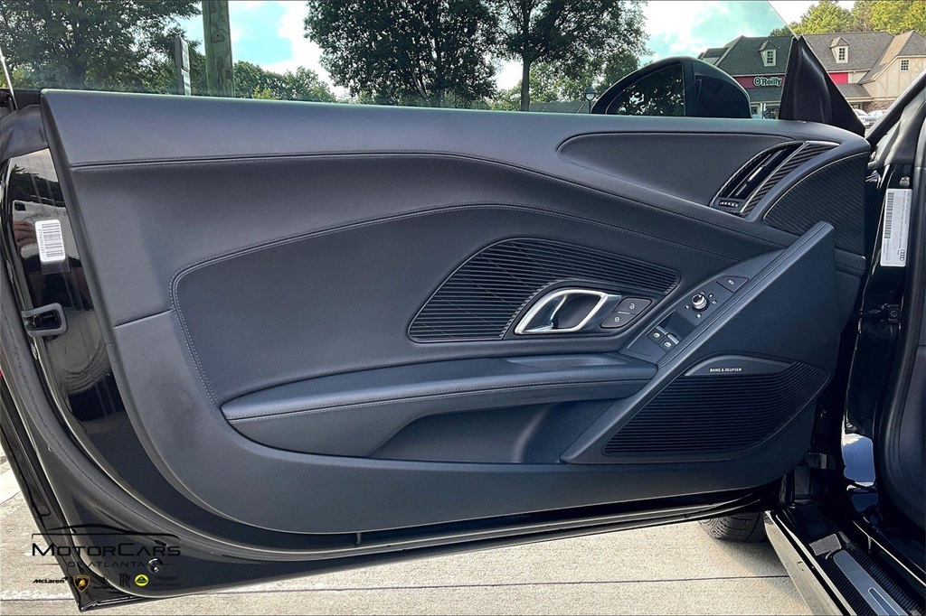 2018 Black Metallic Audi R8 Coupe 5.2 Plus quattro AWD Coupe
