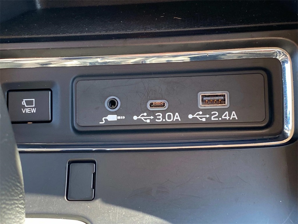 2024 Crystal Black Silica Subaru Ascent Limited AWD SUV