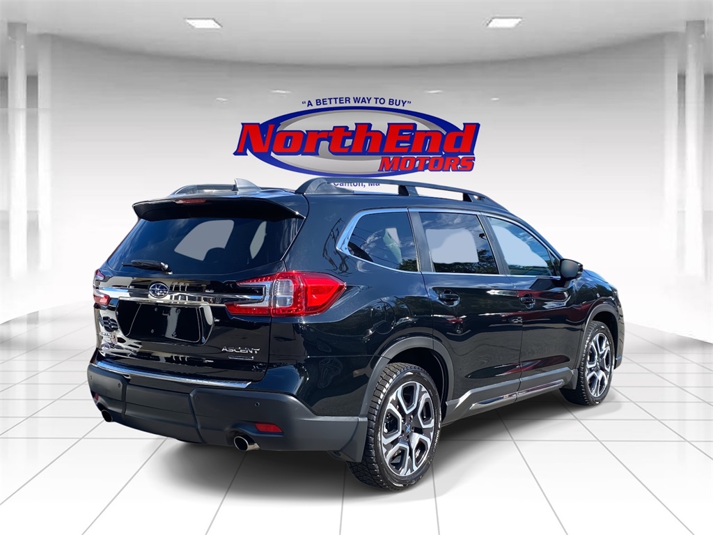 2024 Crystal Black Silica Subaru Ascent Limited AWD SUV