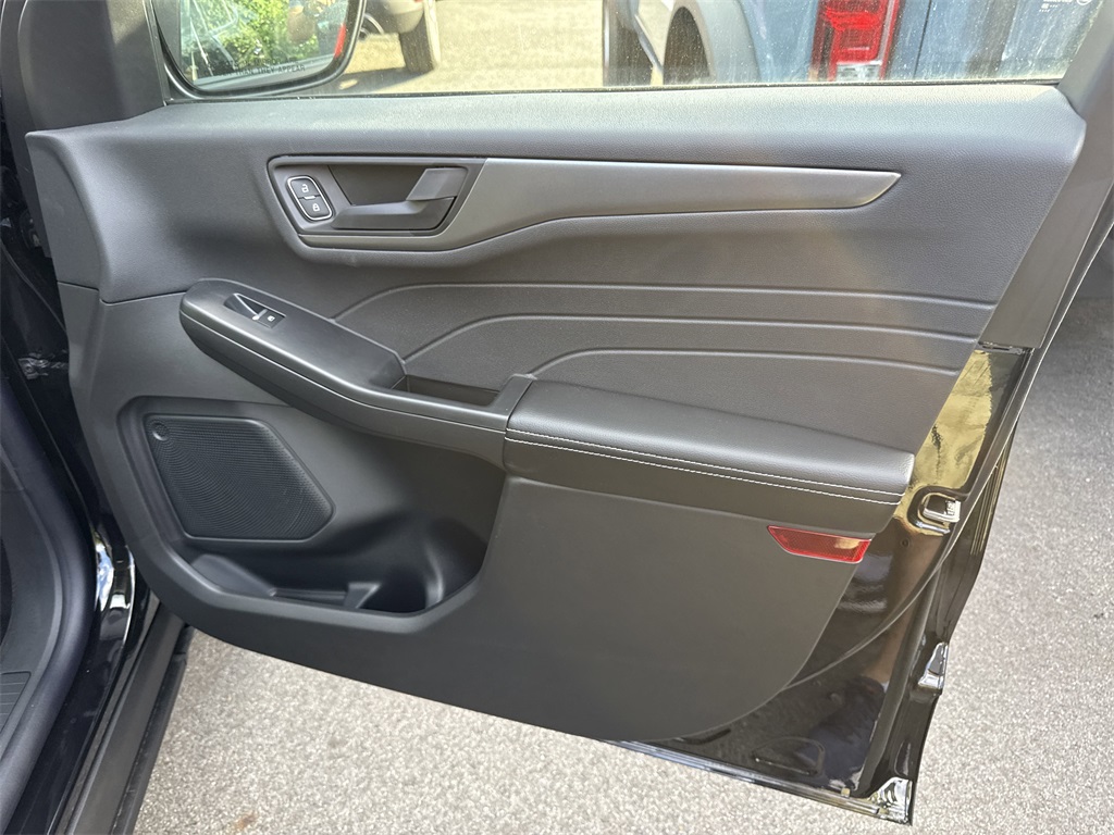 2025 Ford Escape Active photo 27