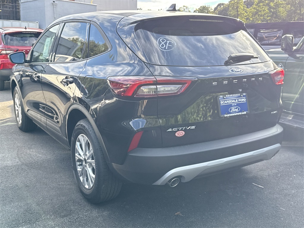 2025 Ford Escape Active photo 2