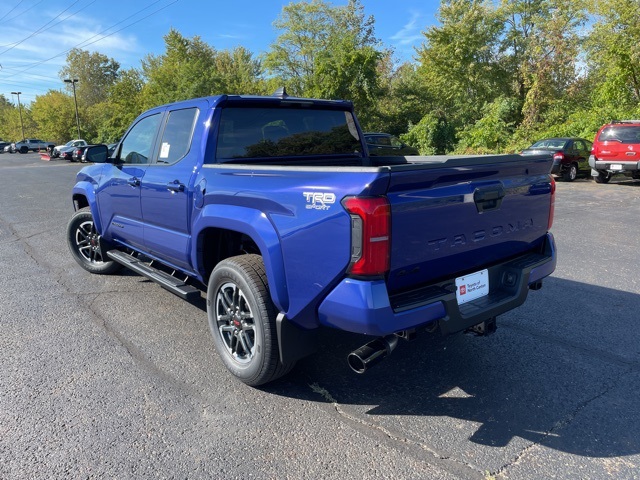 2025 Toyota Tacoma TRD Sport Double Cab photo 3