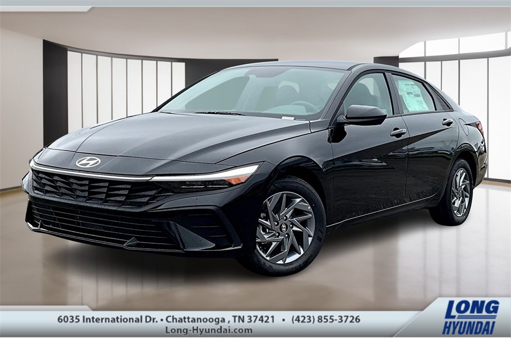 2025 Hyundai Elantra Hybrid 