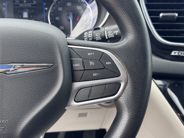 2020 Chrysler Voyager LXi