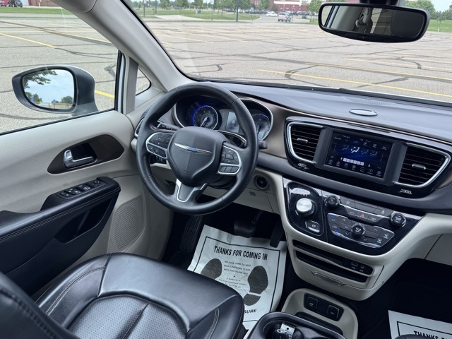 2020 Chrysler Voyager LXi