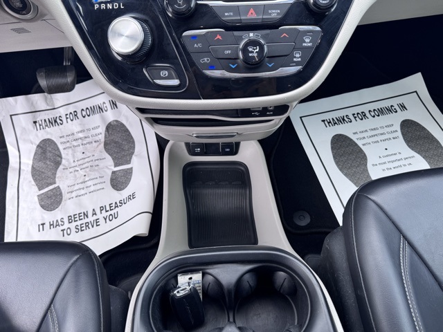 2020 Chrysler Voyager LXi