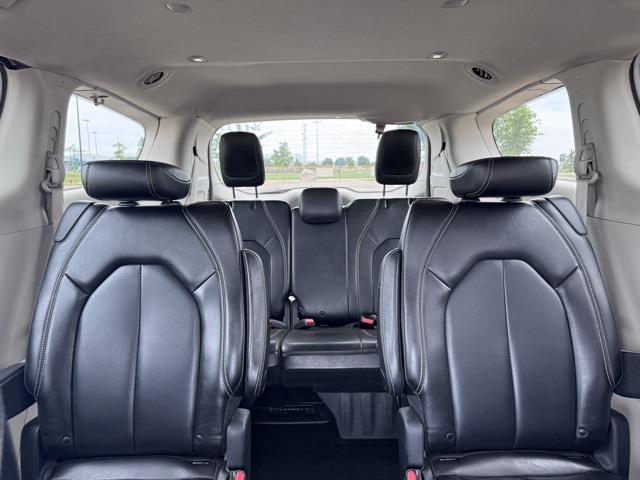 2020 Chrysler Voyager LXi