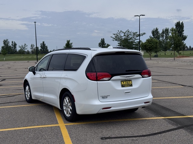 2020 Chrysler Voyager LXi