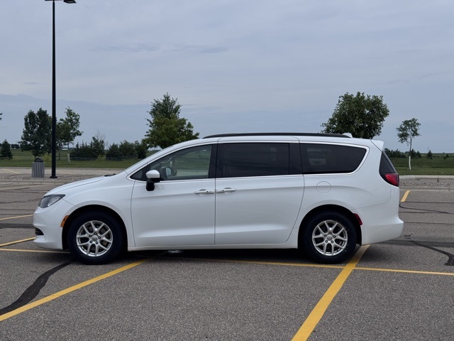 2020 Chrysler Voyager LXi
