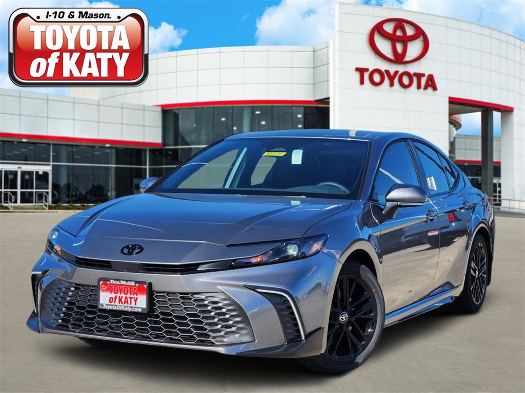 2026 Toyota Camry SE's photo