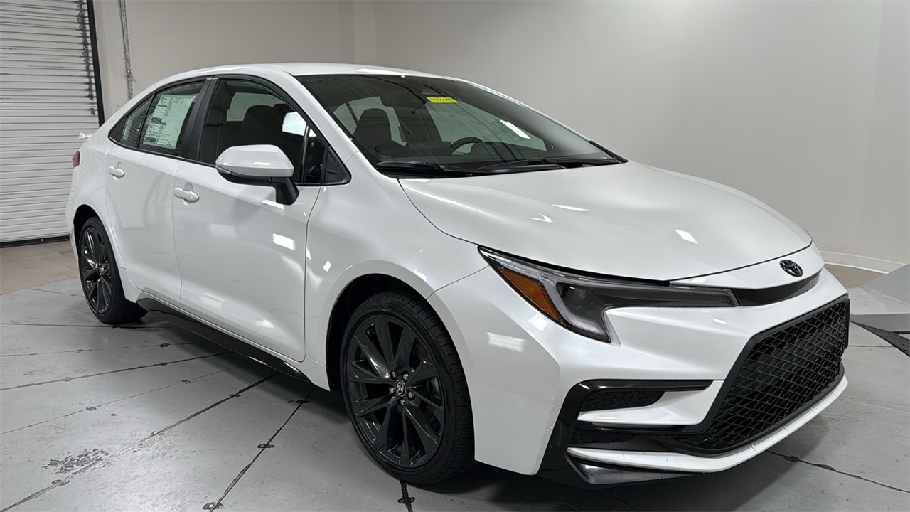 2026 Toyota Corolla SE photo 2