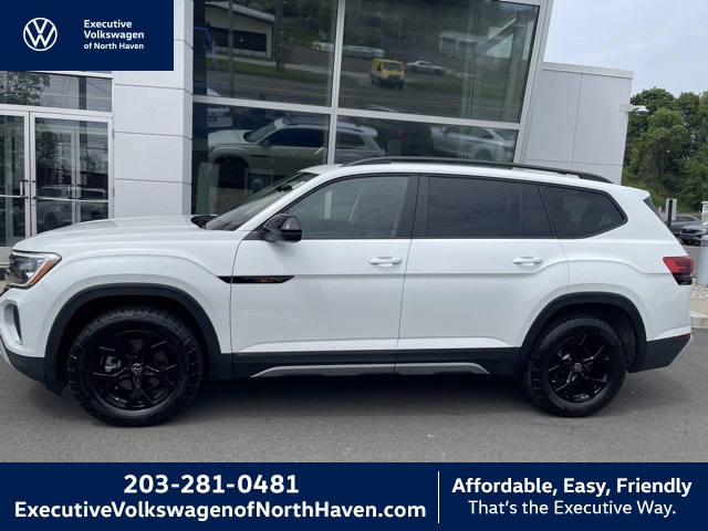 2024 Volkswagen Atlas Atlas Peak Edition's photo