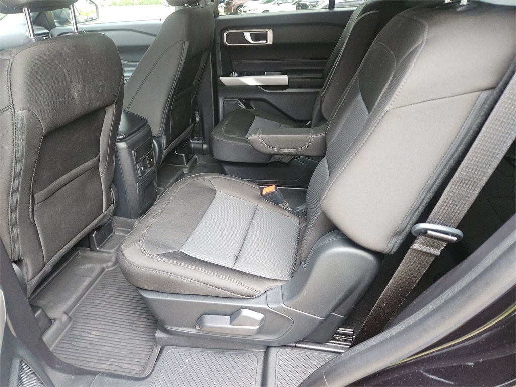 2022 Ford Explorer XLT photo 12