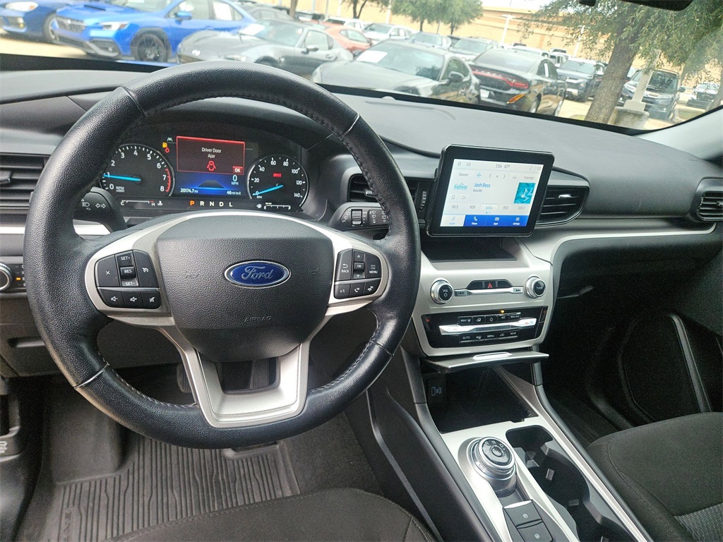 2022 Ford Explorer XLT photo 16