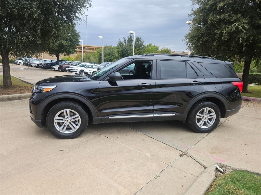 2022 Ford Explorer XLT photo 3
