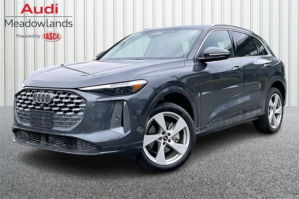 2025 Audi New Q5 Premium Plus's photo