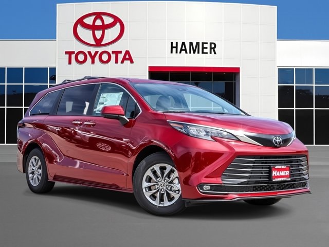 new 2026 Toyota Sienna car, priced at $48,520
