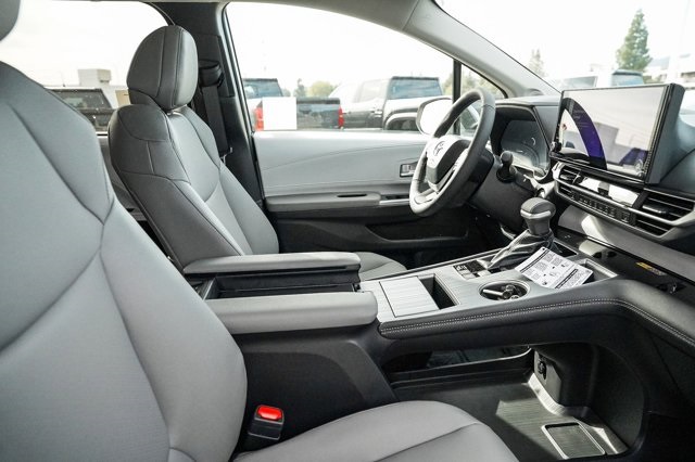 new 2026 Toyota Sienna car, priced at $48,520