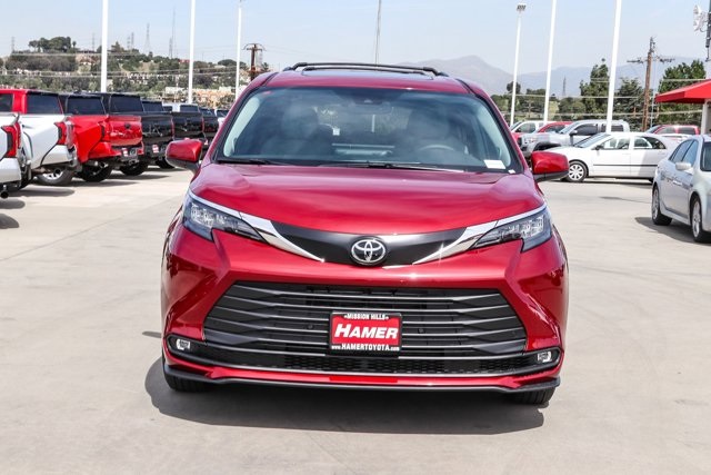 new 2026 Toyota Sienna car, priced at $48,520