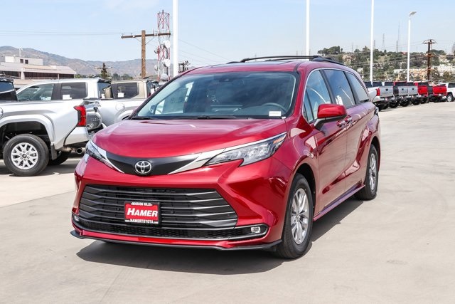new 2026 Toyota Sienna car, priced at $48,520