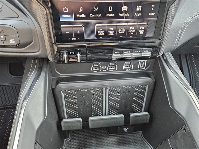 2026 Ram 3500 Limited Crew Cab 4x4 6'4" Box