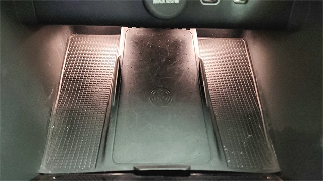 used 2023 Volvo XC40 Recharge Pure Electric car, priced at $31,488