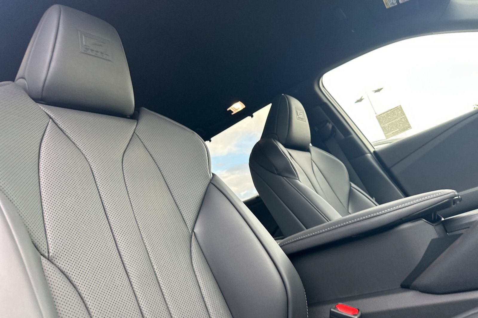 2025 Lexus TX 500h F SPORT Performance Premium photo 10