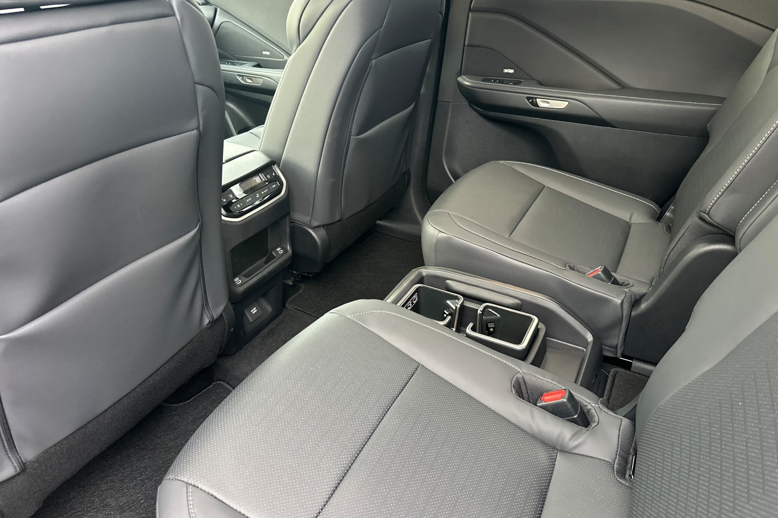 2025 Lexus TX 500h F SPORT Performance Premium photo 6