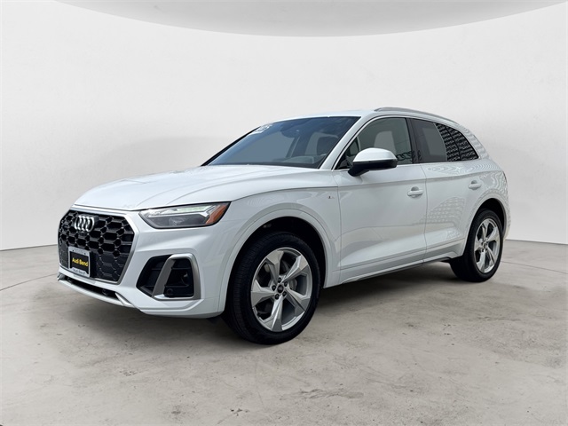 Used 2025 White Audi 45 S line Premium Plus image 3