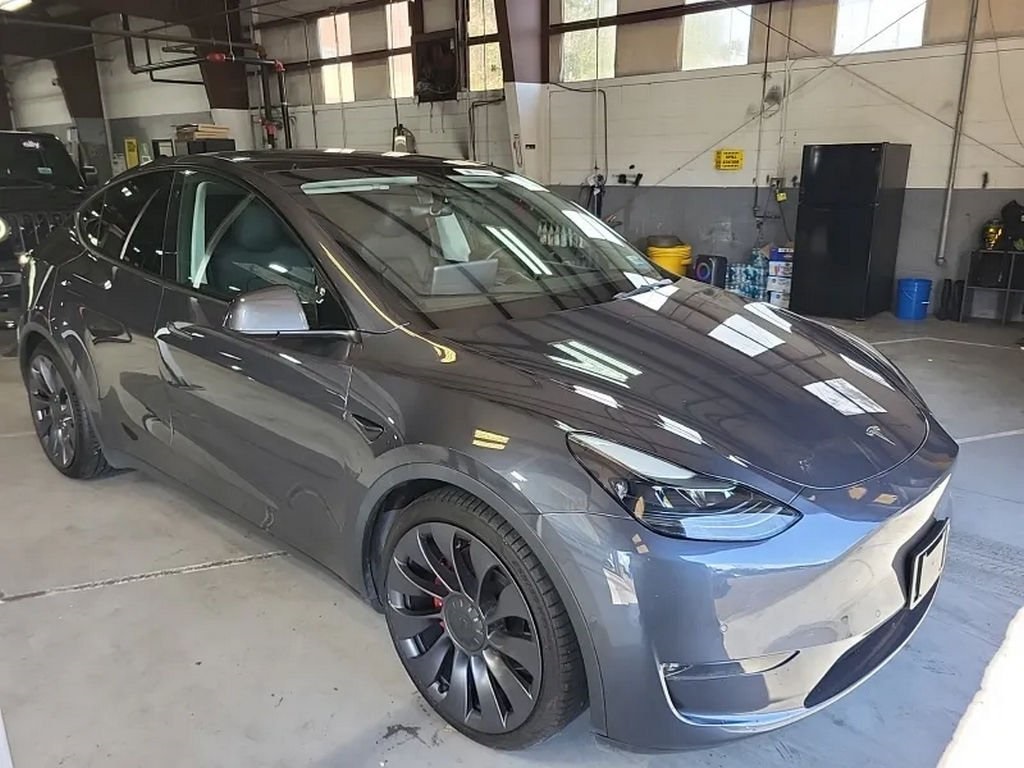Used 2021 Tesla Model Y Performance with VIN 5YJYGDEF9MF133737 for sale in Northfield, Minnesota
