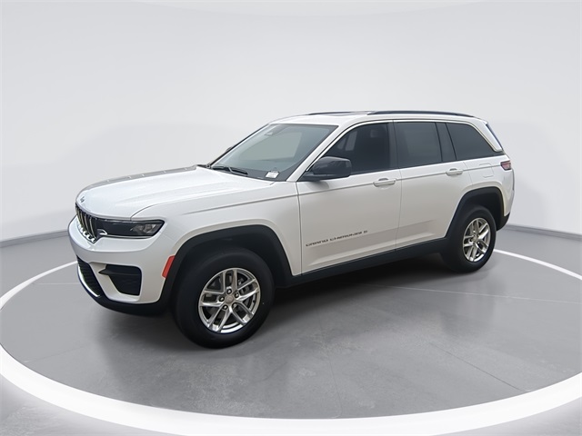 2025 Jeep Grand Cherokee Laredo's photo