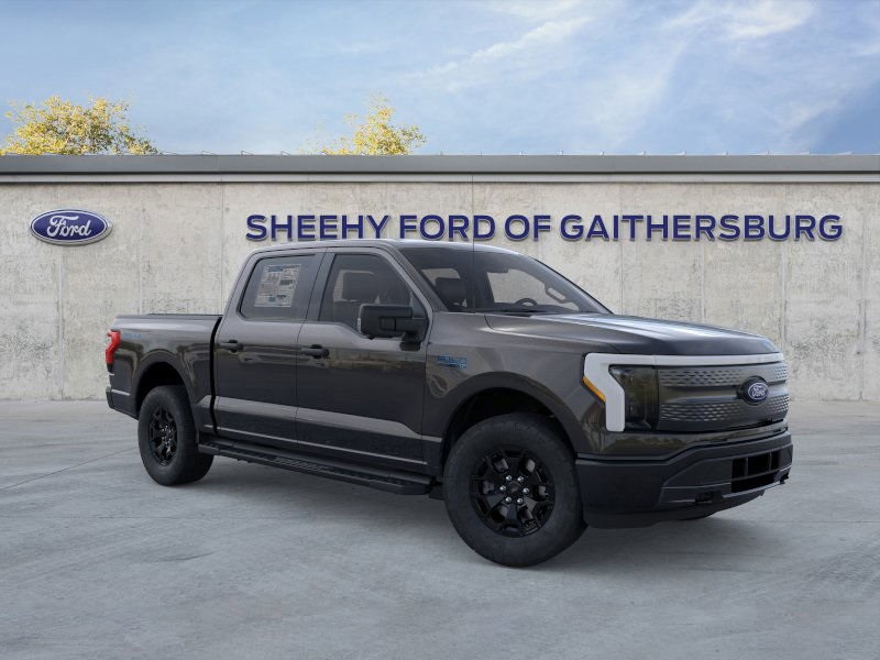 2025 Ford F-150 Lightning XLT's photo