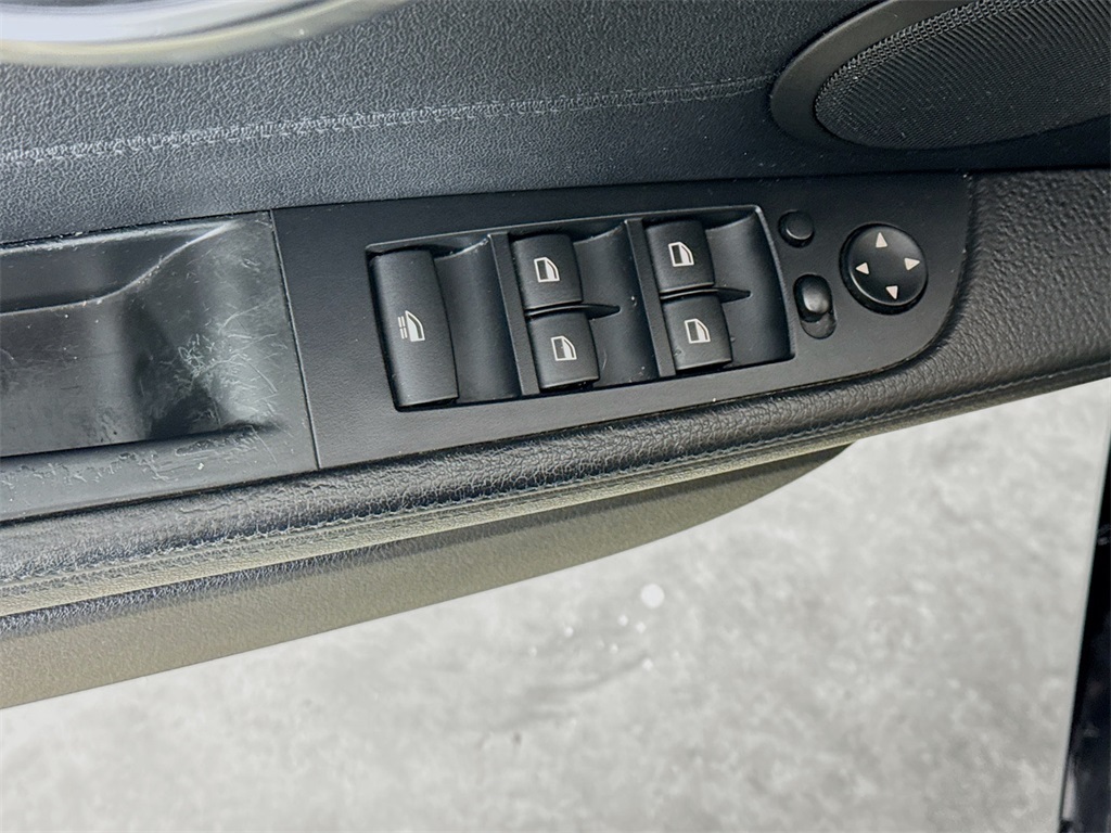 Photo of 2015 BMW Z4 sDrive28i in Myrtle Beach, SC - 17,  2015 BMW Z4 sDrive28i:3894Y