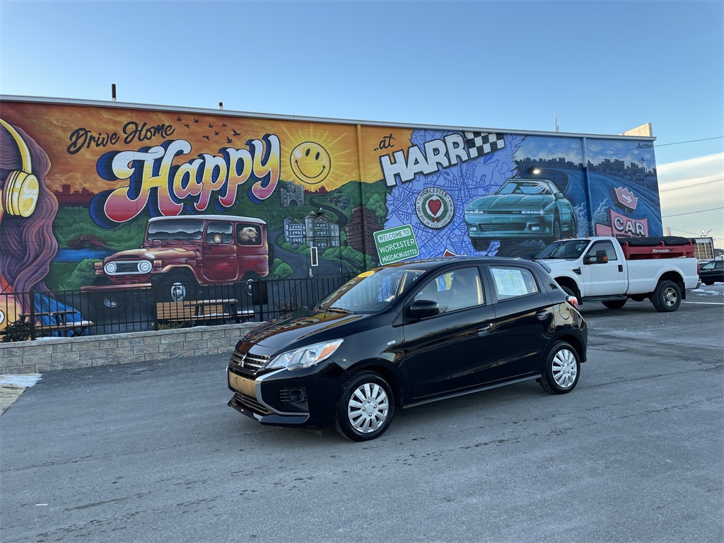 2021 Mitsubishi Mirage ES's photo