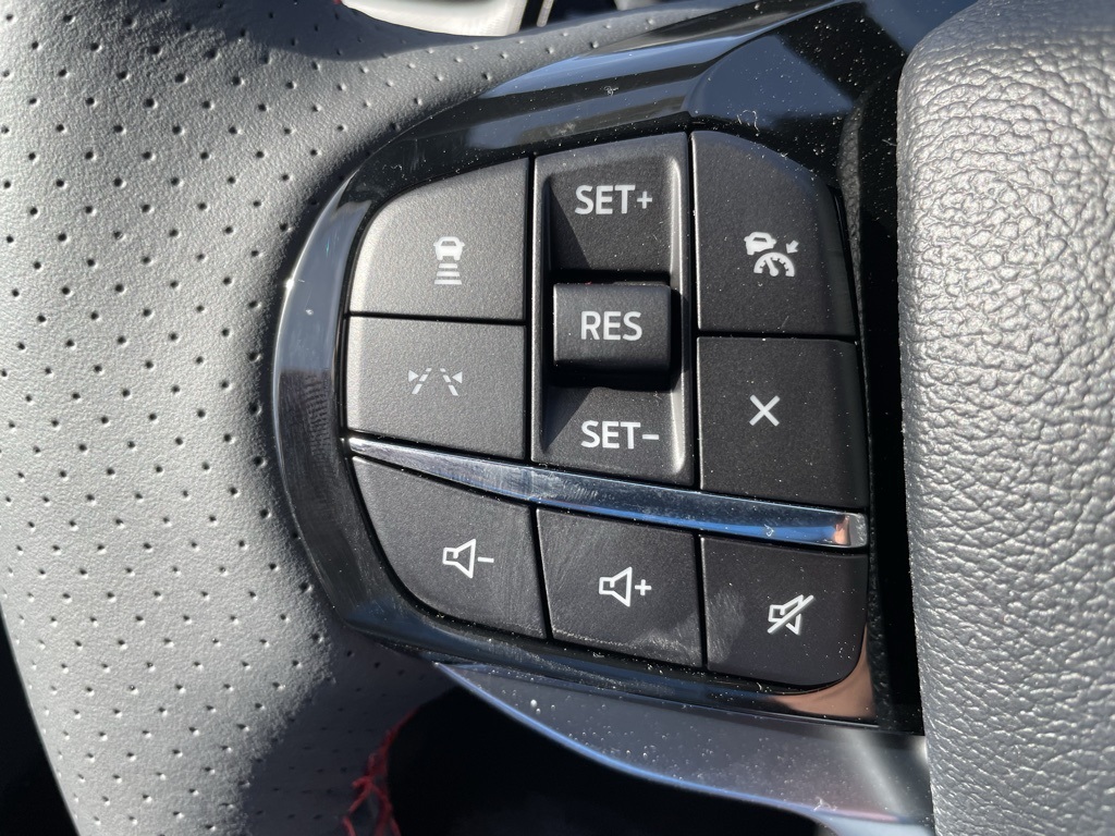 2025 Ford Explorer ST photo 13