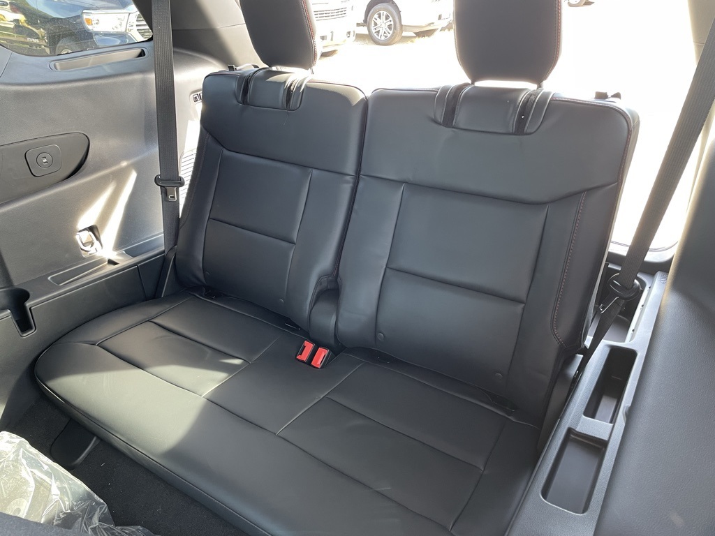 2025 Ford Explorer ST photo 18