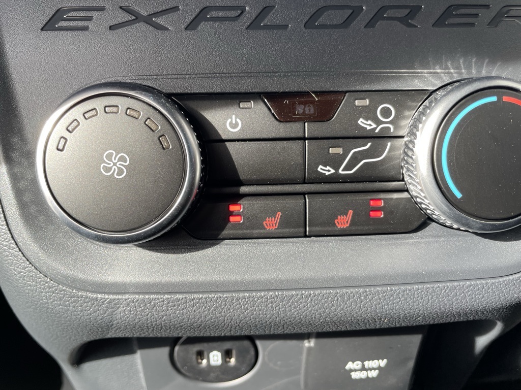 2025 Ford Explorer ST photo 19