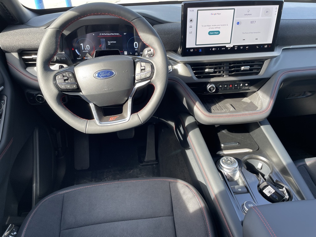 2025 Ford Explorer ST photo 3