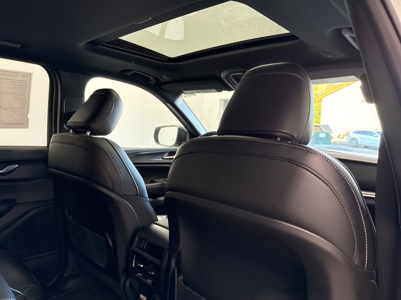 2025 Jeep Grand Cherokee Altitude X photo 13