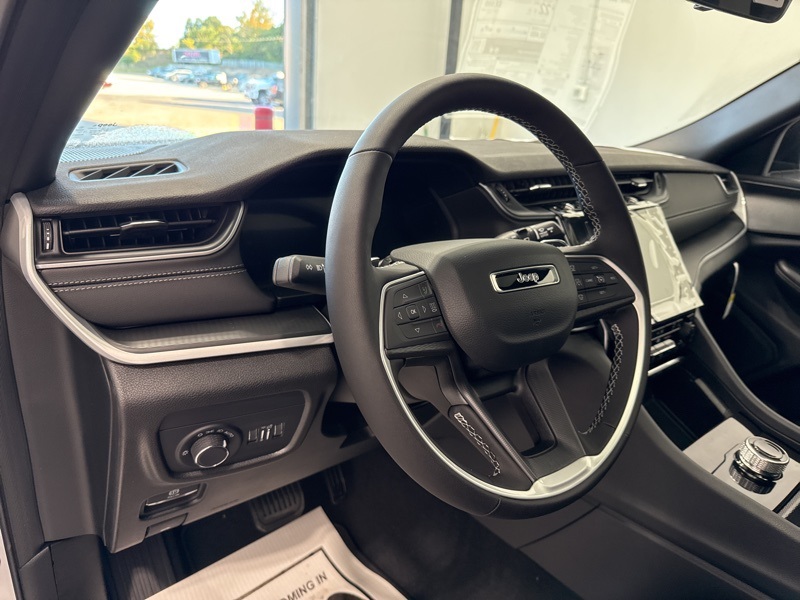 2025 Jeep Grand Cherokee Altitude X photo 21